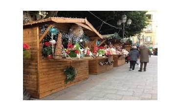 Da venerdì 8 dicembre a domenica 7 gennaio 2024 Mercatino di Natale in piazza della Repubblica