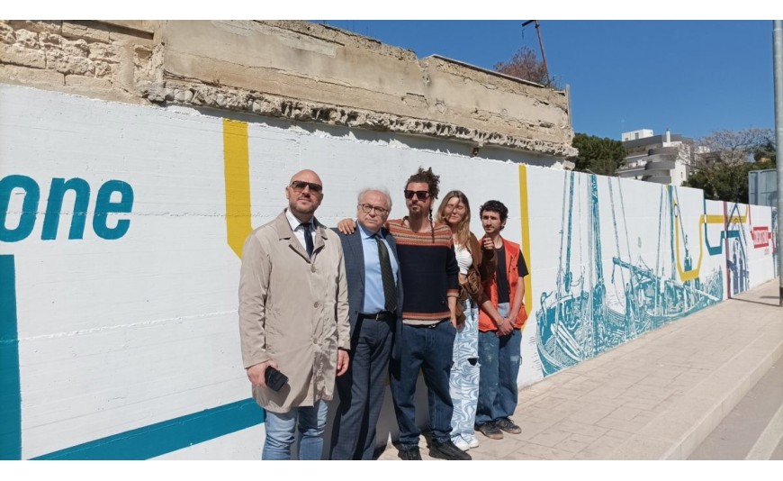 DUC Trani, il murales del commercio: foto, video e interviste